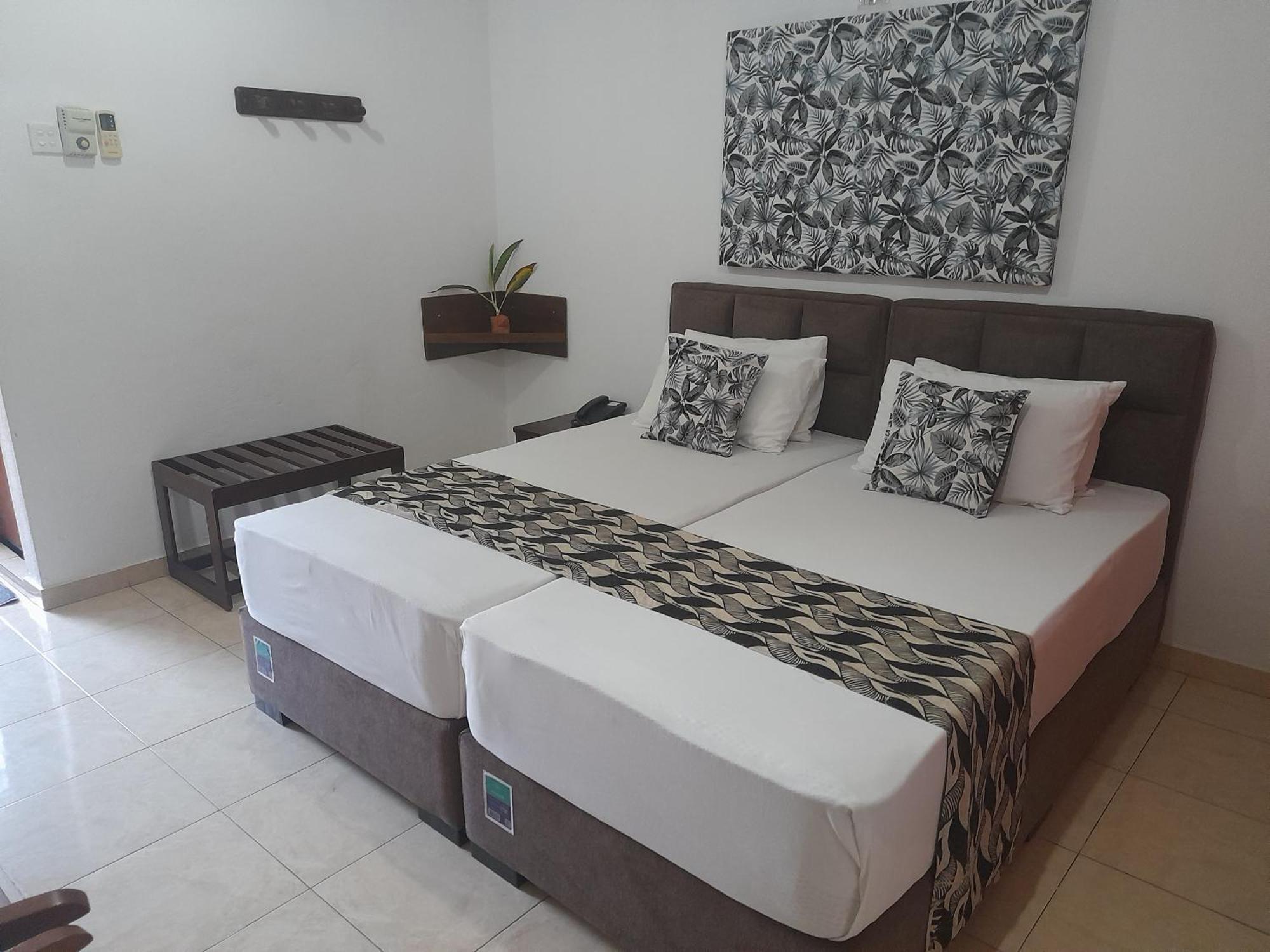 Larn'S Villa Hotel & Apartment Wadduwa Exterior foto