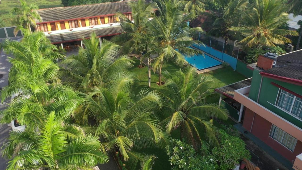 Larn'S Villa Hotel & Apartment Wadduwa Exterior foto